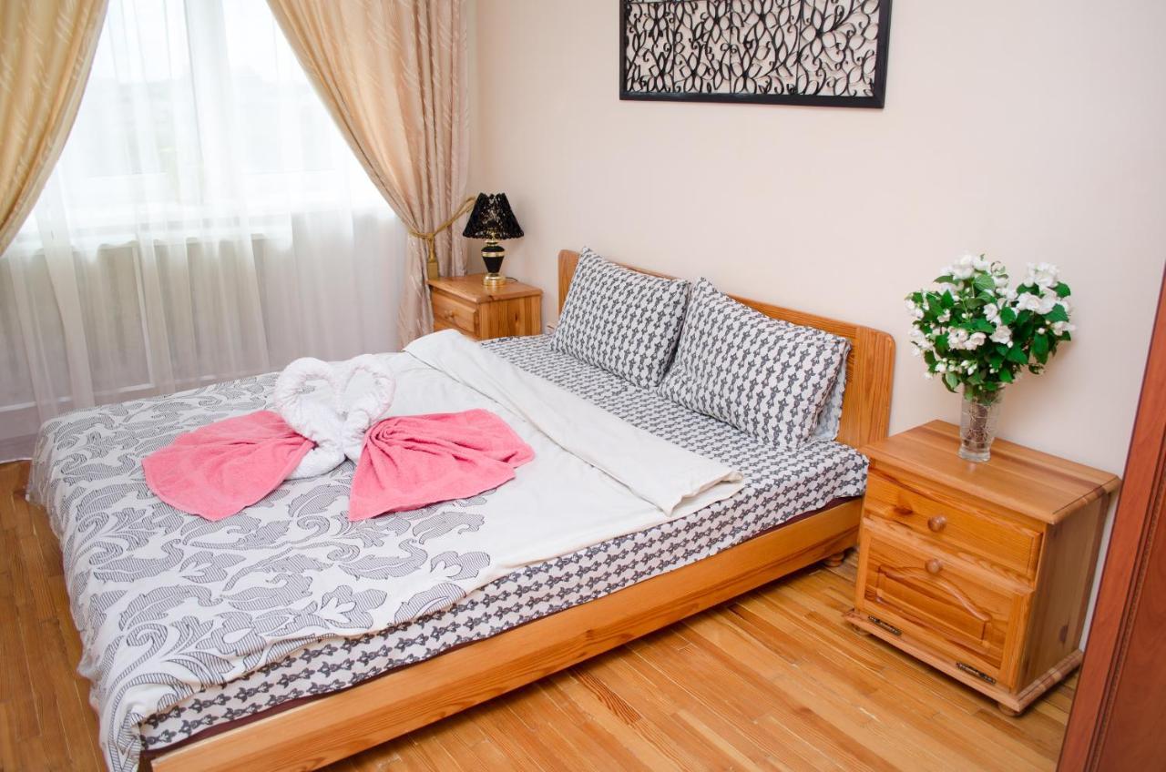 Babylon Apartments Rivne Esterno foto
