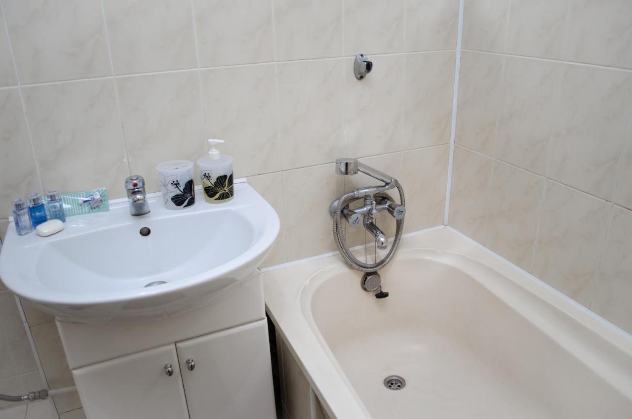 Babylon Apartments Rivne Esterno foto